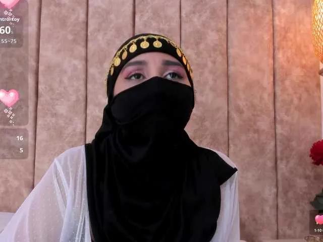 -Alisha on BongaCams