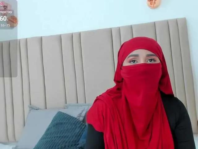 -Alisha on BongaCams