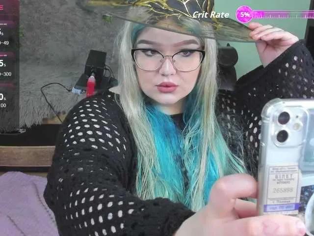 -CandyM1lky- on BongaCams