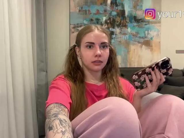 -VikkiL0vesCheese- on BongaCams