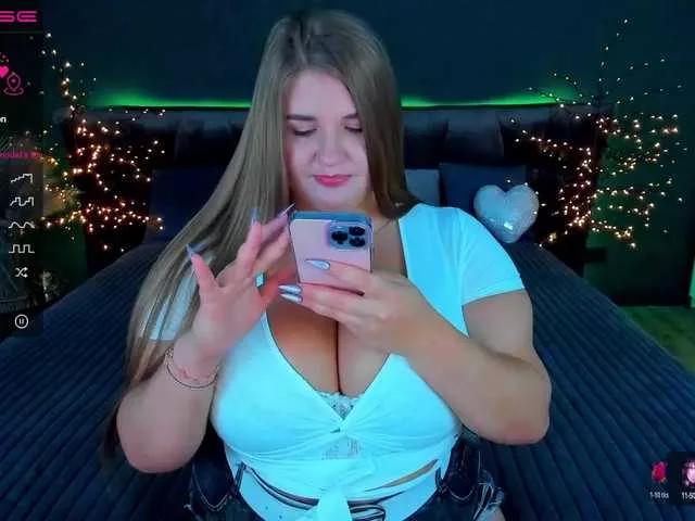 Adele-sugar on BongaCams