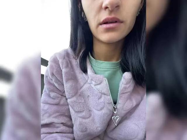 Adelina-Libby on BongaCams