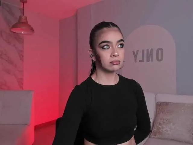 AlanaCraft on BongaCams