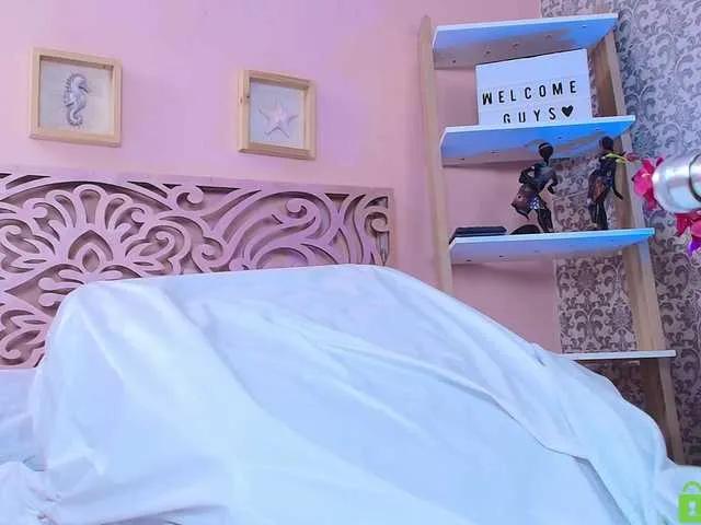 alannakim on BongaCams