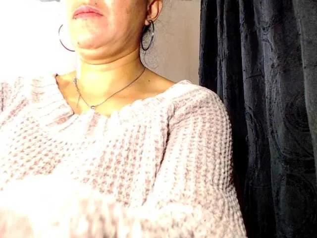 AlexandrinaFenix on BongaCams