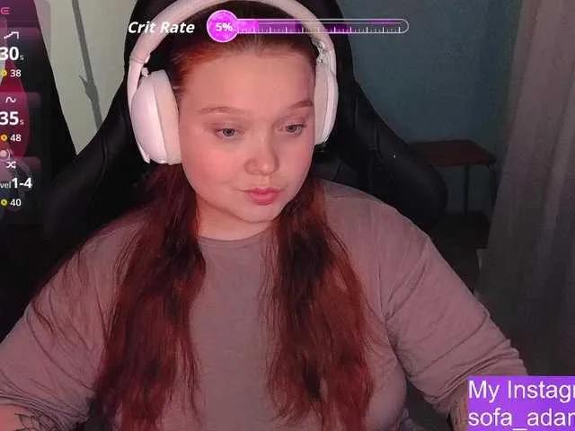 AlinaAdams on BongaCams