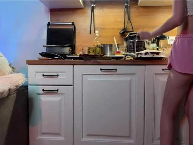 Alisa-Cheshirovna on BongaCams