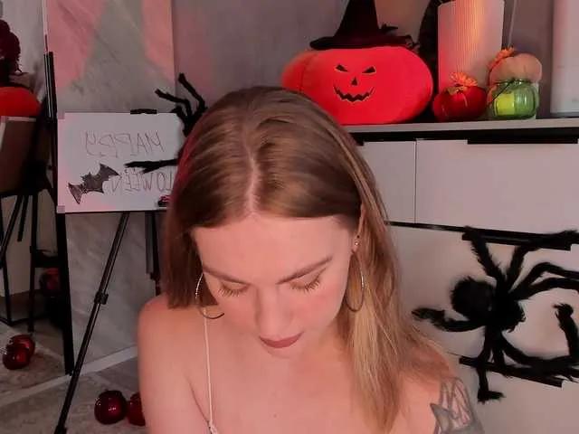 AlisaClark on BongaCams