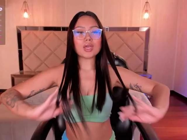 AmberLewis on BongaCams