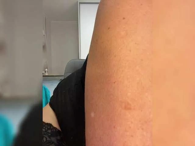 anyuta1212 on BongaCams