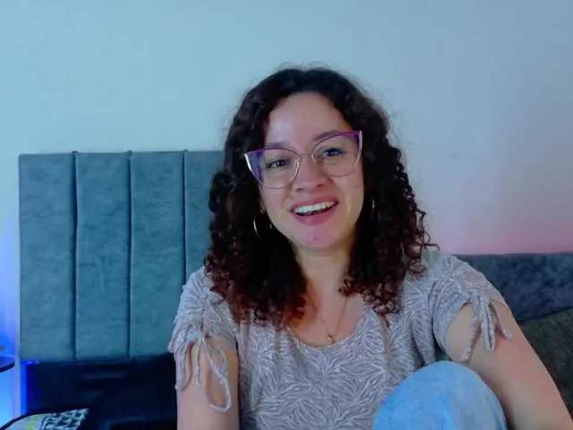 ArtesanaMK on BongaCams