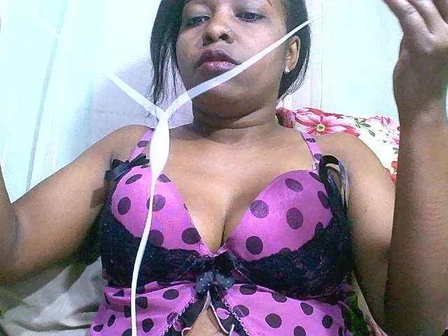 Asmonah on BongaCams