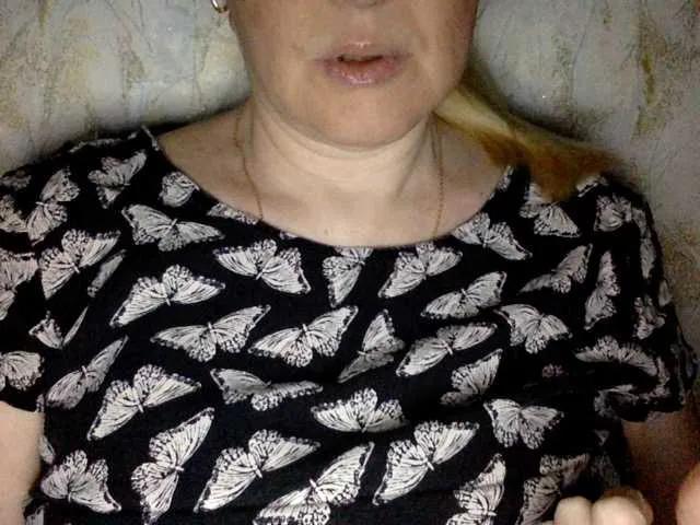 BlondyVio on BongaCams