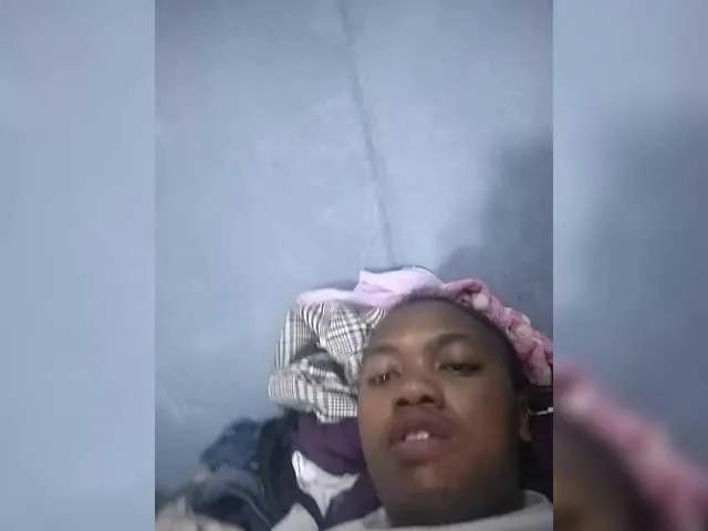 Candis69 on BongaCams