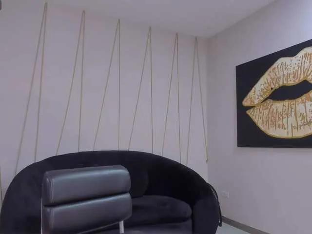 CarlaBrunni on BongaCams