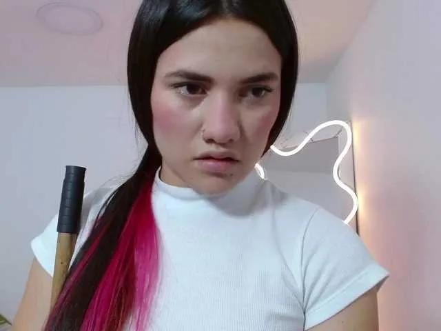 Chiara-tay on BongaCams