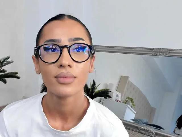 ChloeObril on BongaCams
