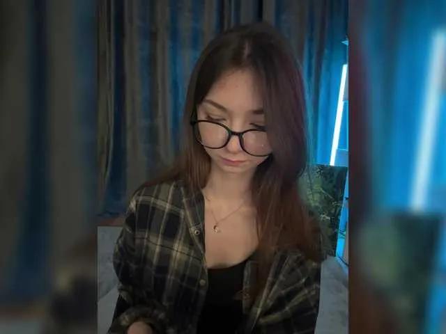 CrazyAleona on BongaCams