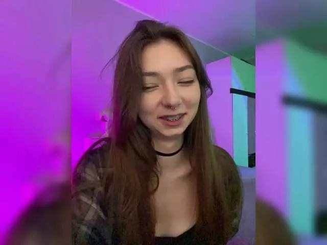 CrazyAleona on BongaCams