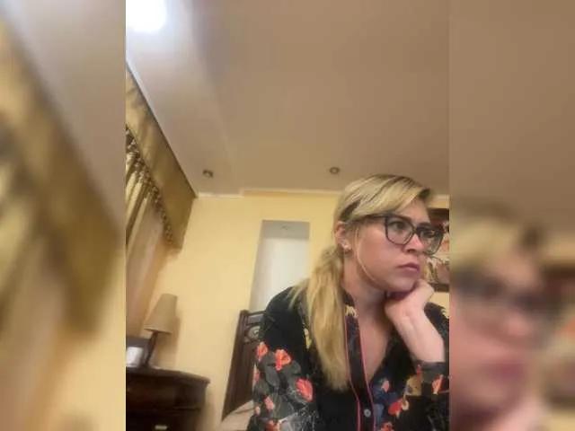 Crystal00Girl on BongaCams