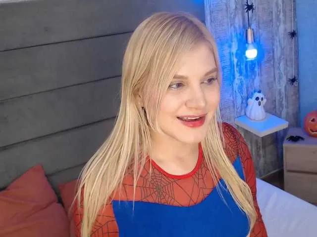 CrystalWoods94 on BongaCams