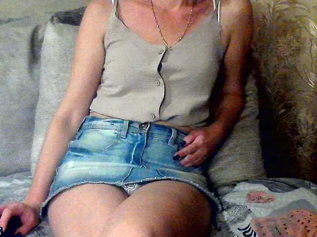 CuteGloria on BongaCams