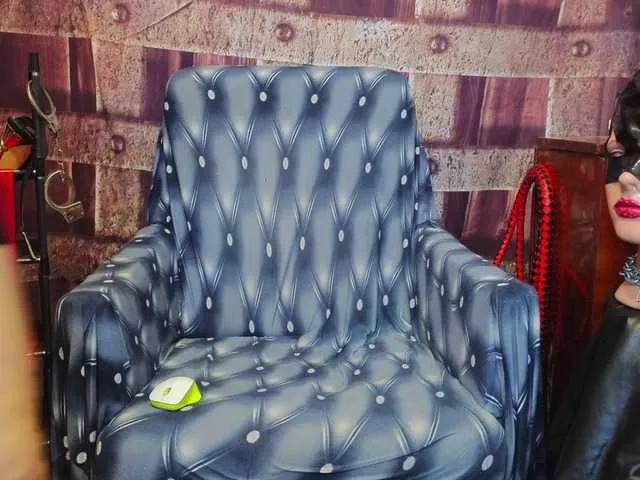 deluxekinky on BongaCams