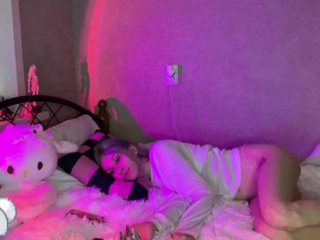 ElainLuv on BongaCams