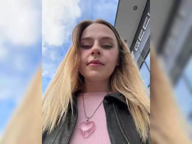 elegantbabe on BongaCams