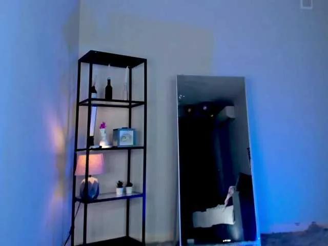 elfinvibes on BongaCams