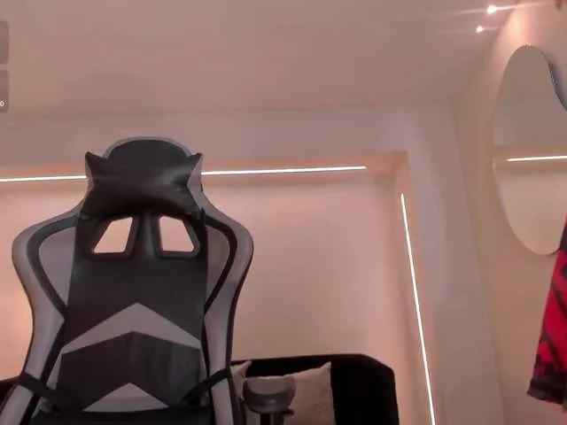 EllaClark on BongaCams