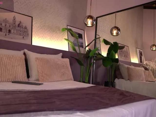 ElleDiane on BongaCams