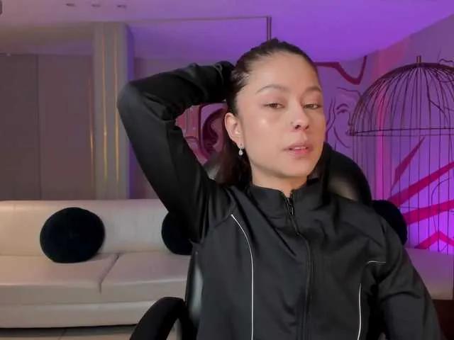 ErikaBenz on BongaCams