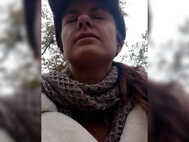 Erine9900 on BongaCams