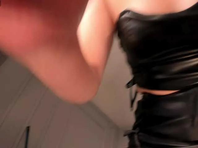 EsmeraldaGrace on BongaCams