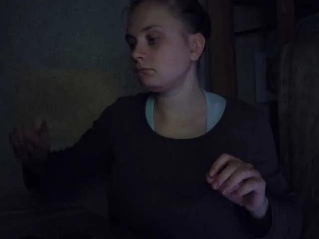 esterjohns on BongaCams