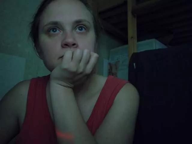 esterjohns on BongaCams