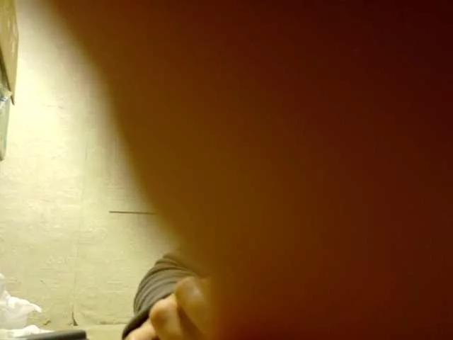 esterjohns on BongaCams