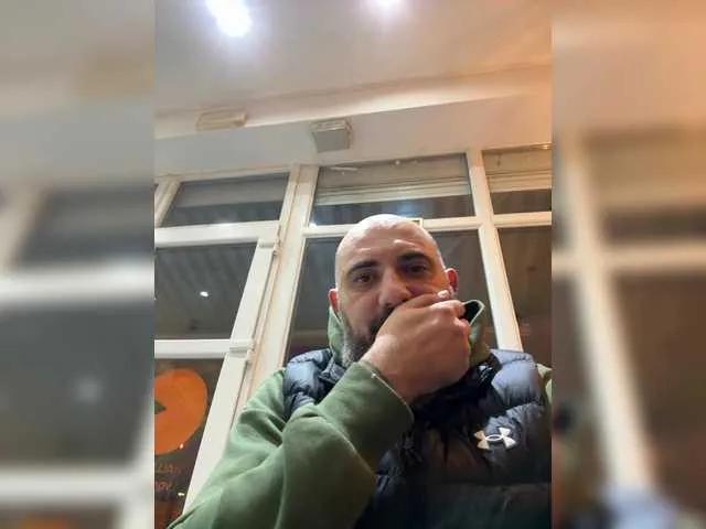 Flora8845 on BongaCams