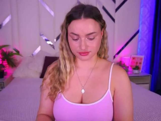 FloraGreys on BongaCams