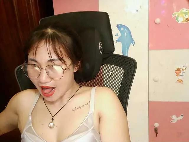 girl30slutty on BongaCams