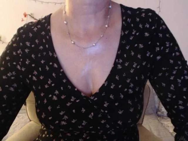 goodSnowQueen on BongaCams