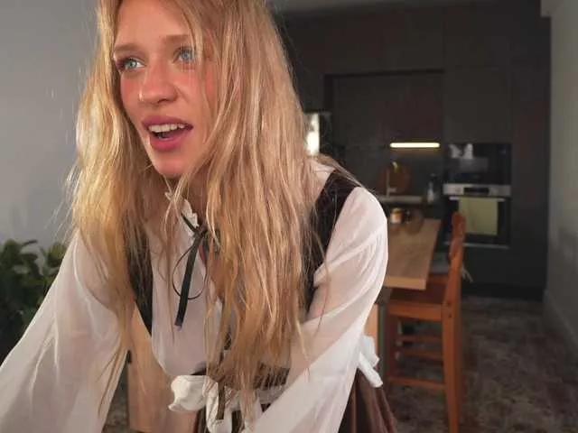 HEYBANANA on BongaCams