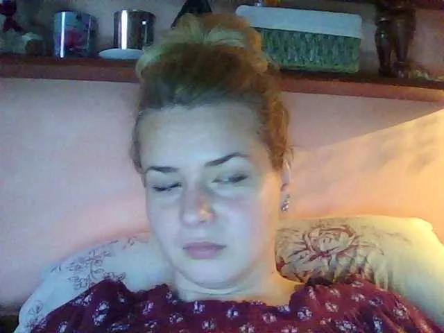 HollyLaPretty on BongaCams