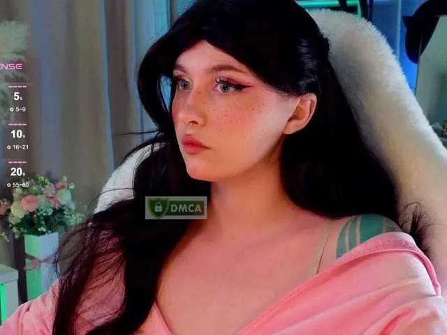 HoneyCherry on BongaCams