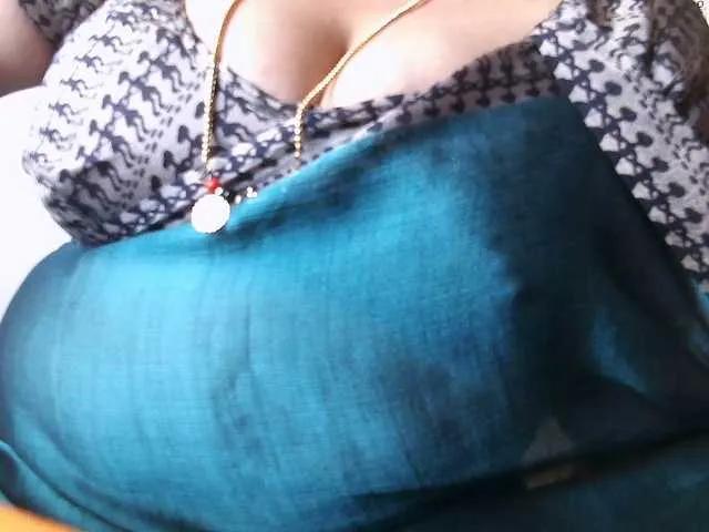 hotpavitra on BongaCams