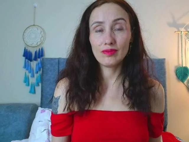 IberianMoonMK on BongaCams