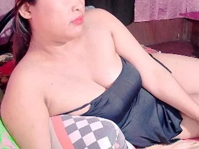 itsmeheart on BongaCams