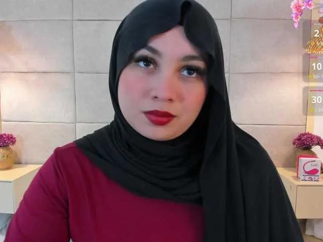 janaadhara — It turns me on to know that you can seduced me, I would like to have a gentlemen on my room, someone that I can feel confortable with