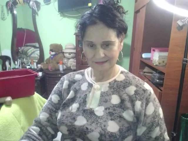 jazmin-mature — I like a person who makes me fantasize and who is very warm and polite